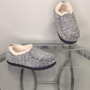 Rockdove Womens Light Gray Slippers 5-6